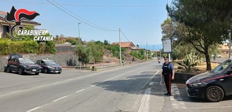 Controlli “Modello Trinacria” tra Camporotondo Etneo e San Pietro Clarenza: denunciato un 24enne, multe per oltre 2.600 euro