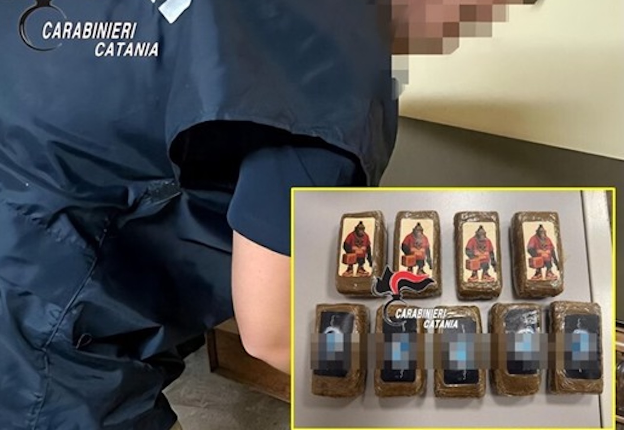 Catania, fermato con oltre 900 grammi di hashish in auto: arrestato 47enne