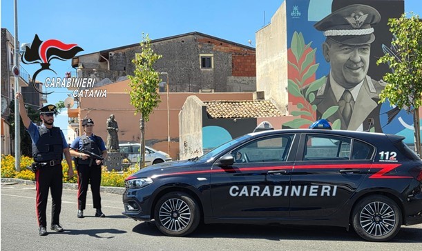 Controlli dei carabinieri a Motta Sant’Anastasia: identificate 40 persone e sanzioni per 866 euro