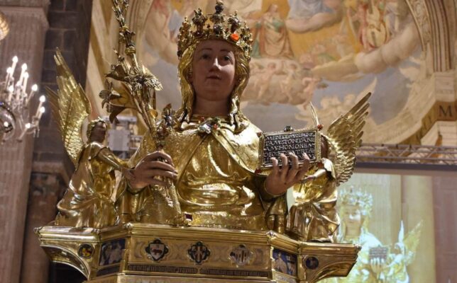 Sant’Agata, svelato il busto reliquiario dopo il restauro: esposta la reliquia del cranio in Cattedrale