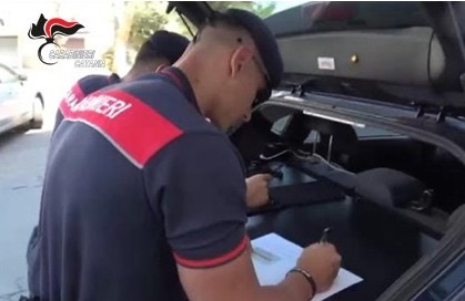 Controlli a San Giovanni Galermo: sequestrati droga e veicoli non in regola