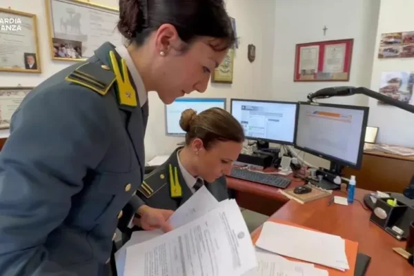 Vendevano a ospedali dispositivi medici non certificati: maxi sequestro a Caltanissetta