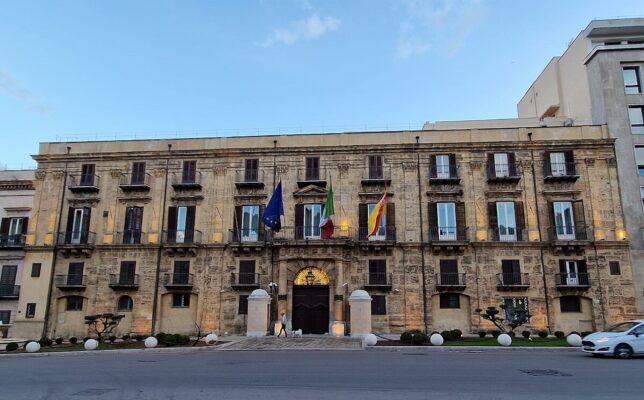 Bandi Sicilia, 250 milioni congelati: imprese e famiglie temono lo stop agli incentivi