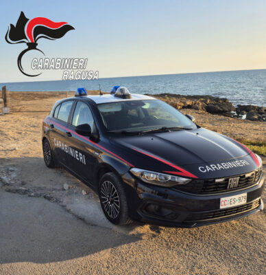 Controlli dei carabinieri nel Ragusano: due denunce per droga e porto di un coltello vietato