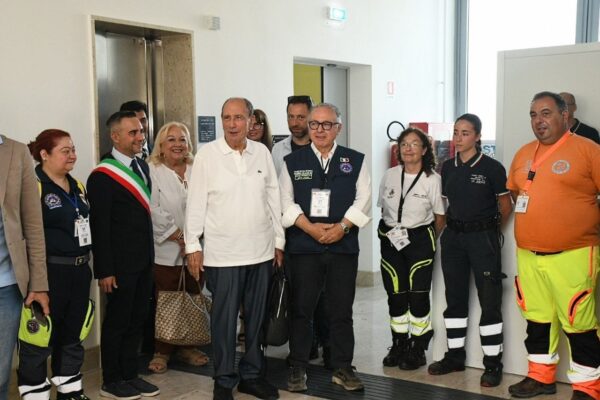 Papa Leone XIV a Lampedusa, Schifani: “Visita storica, lascerà un segno in tutti noi”