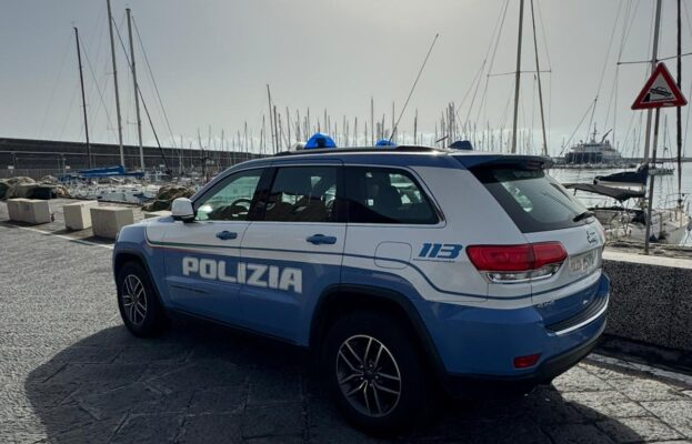 Tentano due furti al porto di Catania: sei giovani denunciati dalla polizia