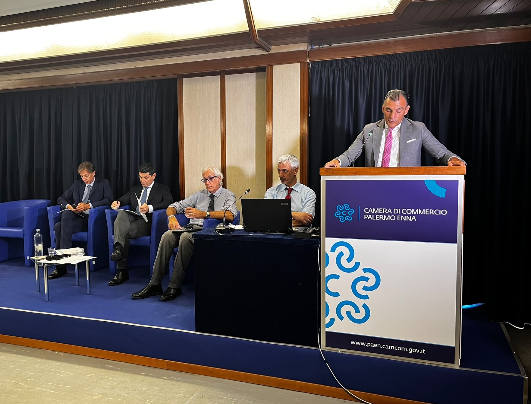 La ceramica di Caltagirone verso il riconoscimento Igp. Tamajo: “Risultato storico e unico per l’artigianato siciliano”