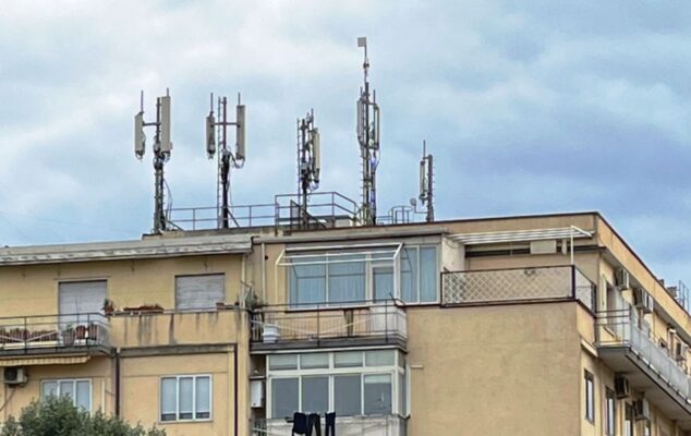 Antenne nell’hinterland catanese, il Comitato Vulcania: “Serve una nuova pianificazione della rete radiomobile”