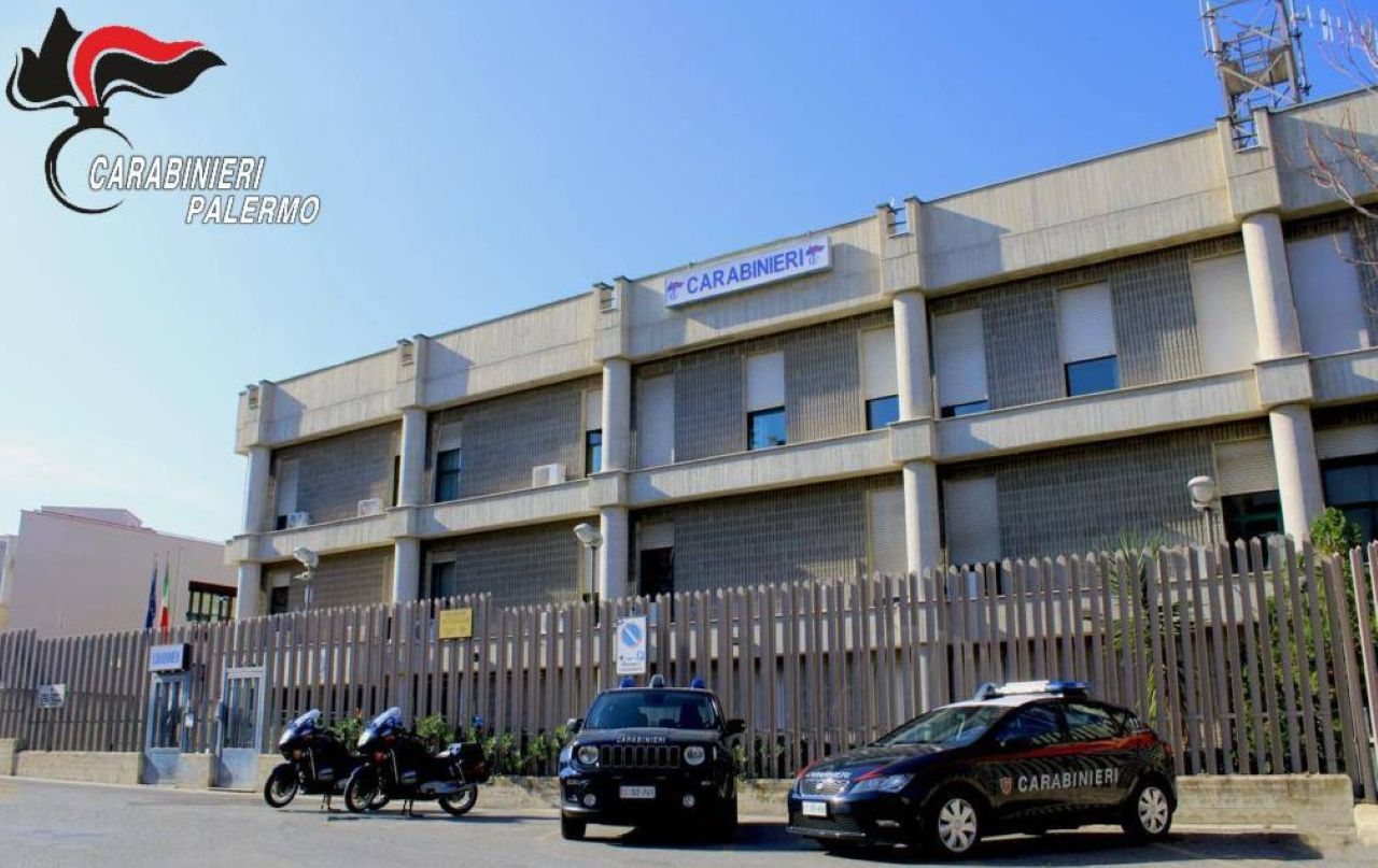 Bagheria, pistola sui social e spari in strada: guai per un 19enne