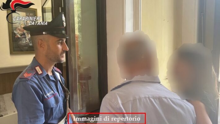 Fallisce la truffa del “finto carabiniere” e si intrufola nell’appartamento di due anziani: denunciato 44enne nel Catanese