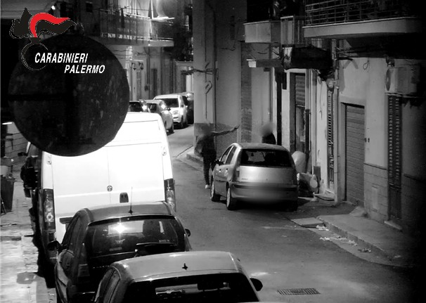 Sparatoria nel centro storico di Bagheria, colpi di pistola a scopo intimidatorio: arrestato 29enne