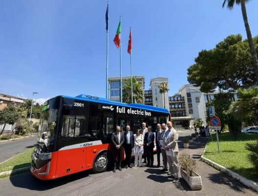 La Città Metropolitana di Catania presenta il nuovo servizio: autobus integrati con la metropolitana per ridurre traffico e smog