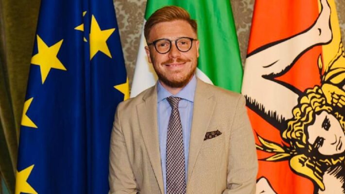 “Boicotta l’Italo-Belga”, il movimento Controcorrente si autodenuncia per la diffusione degli adesivi a Mondello
