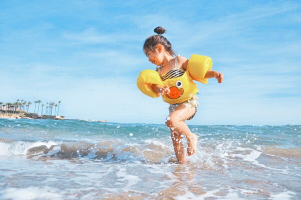 Al mare con i bambini: tutti i consigli per una vacanza indimenticabile
