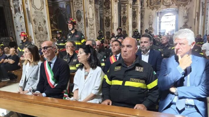 Funerale in onore del pompiere Marchì: l’intervento di Cocina: “Tragedia che si poteva evitare”