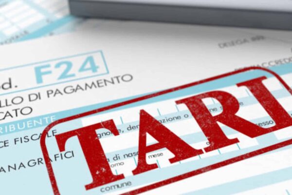 Riduzione del costo della TARI per il Comune di Calatabiano: soddisfazione del sindaco
