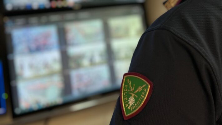 Torna da Tirana ma ad attenderlo c’è la Polizia: 24enne di Licata ai domiciliari