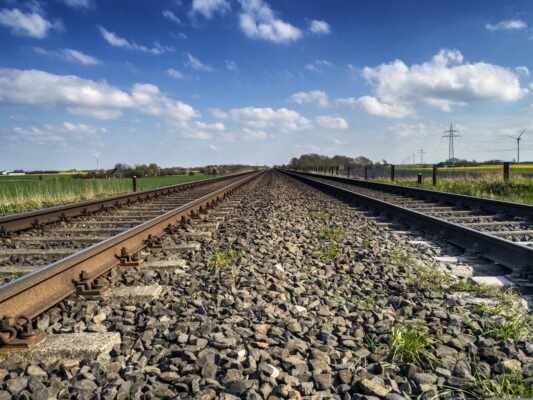 Messina, uomo travolto da un treno all’inizio della Galleria Peloritana: ripristinata la circolazione ferroviaria