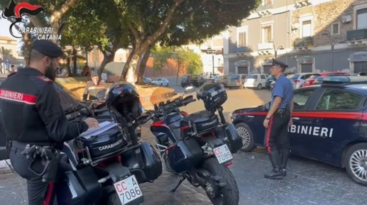Controlli nel quartiere San Cristoforo di Catania, contestate 46 violazioni al Codice della Strada: sanzioni per circa 50mila euro