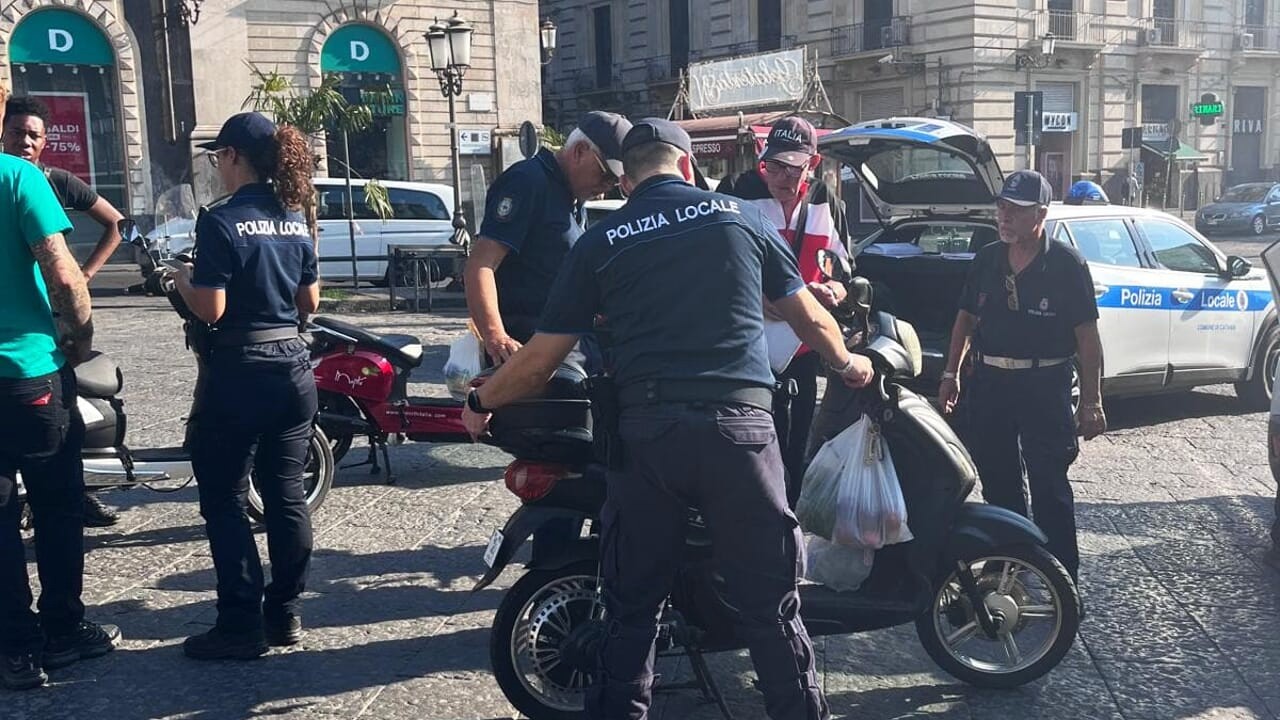 Catania, controlli dal lungomare al centro storico: sanzioni per violazioni al Codice della Strada e sequestrate 10 bici elettriche modificate