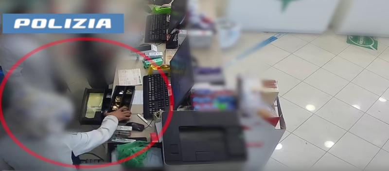 Rapina in una farmacia di San Giovanni Galermo: dipendenti minacciati con un taglierino