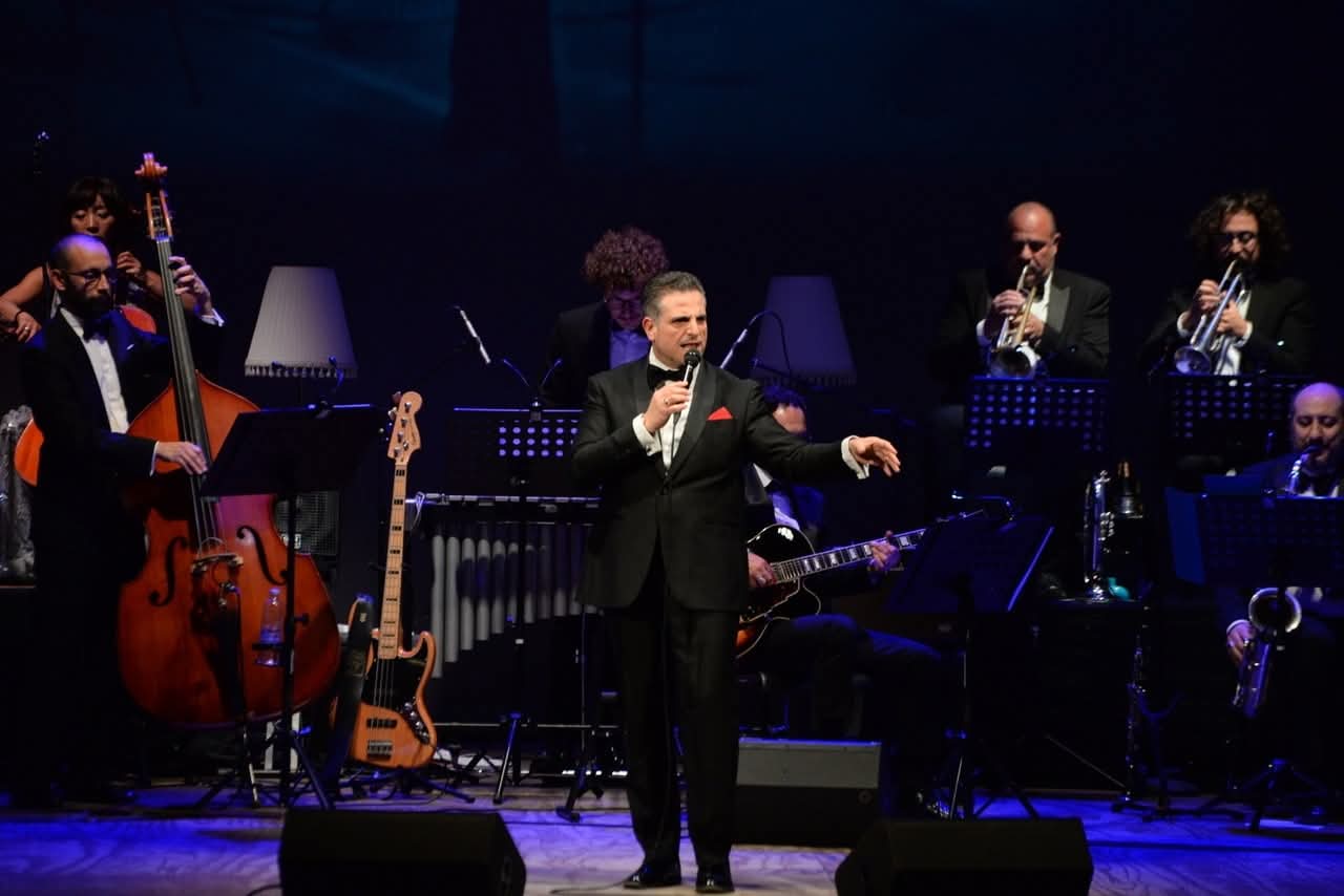 Per la rassegna “Jazz & Swing, nel cuore di Catania” ritorna in scena l’applaudito show “Tanti Auguri Frank” della Chicky Mo Swing Band 