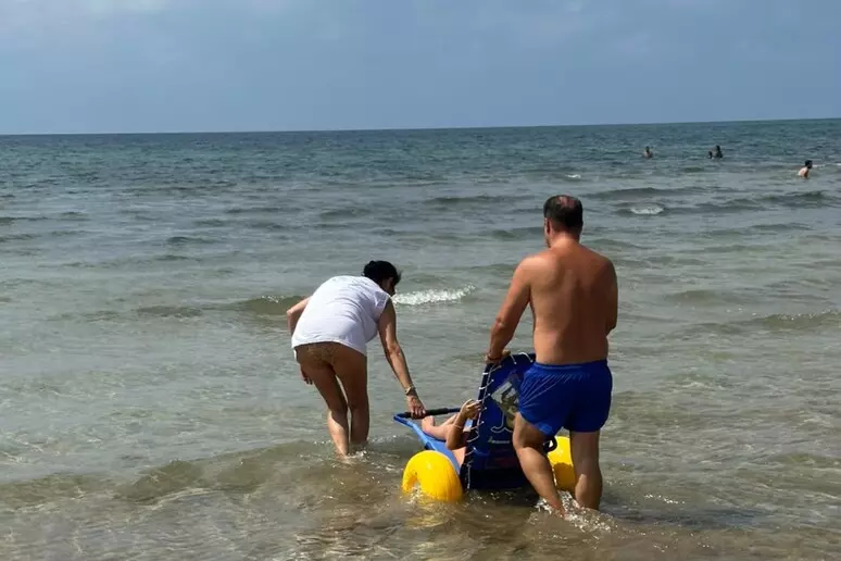 Spiagge inclusive e prevenzione a Pachino: assistenza e accessibilità nella spiaggia di Granelli
