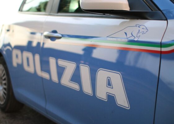 Tentato furto in chiesa nel quartiere Uditore di Palermo: gli agenti sventano il colpo e denunciano un 57enne