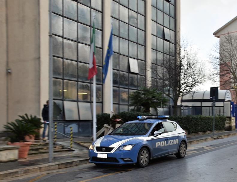 Brutale aggressione durante una rapina nel Ragusano: due arresti per tentato omicidio