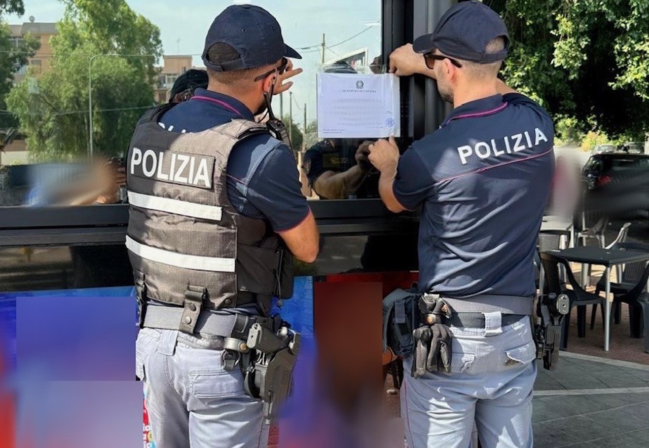 Stop all’attività di un chiosco-bar di Catania