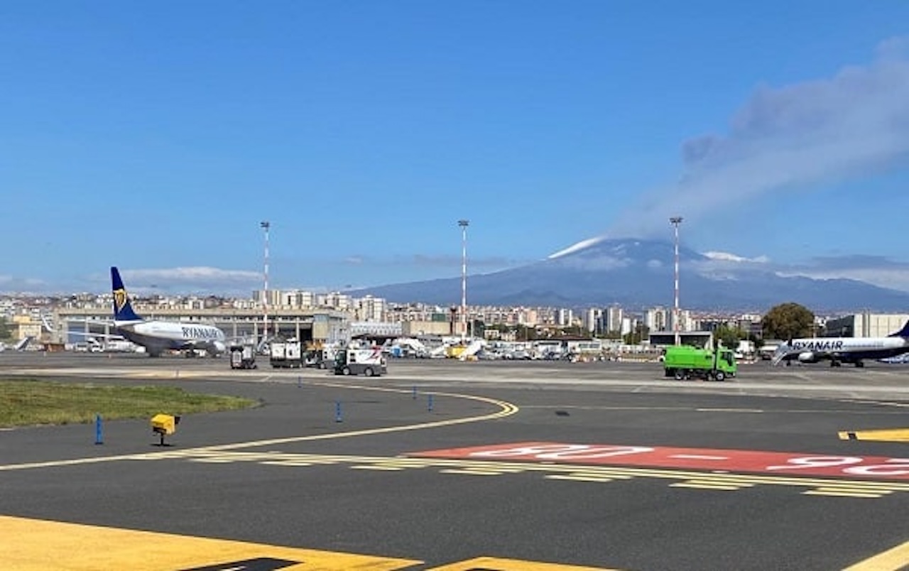 Aeroporto di Catania, nuove limitazioni fino alle 12 di domani