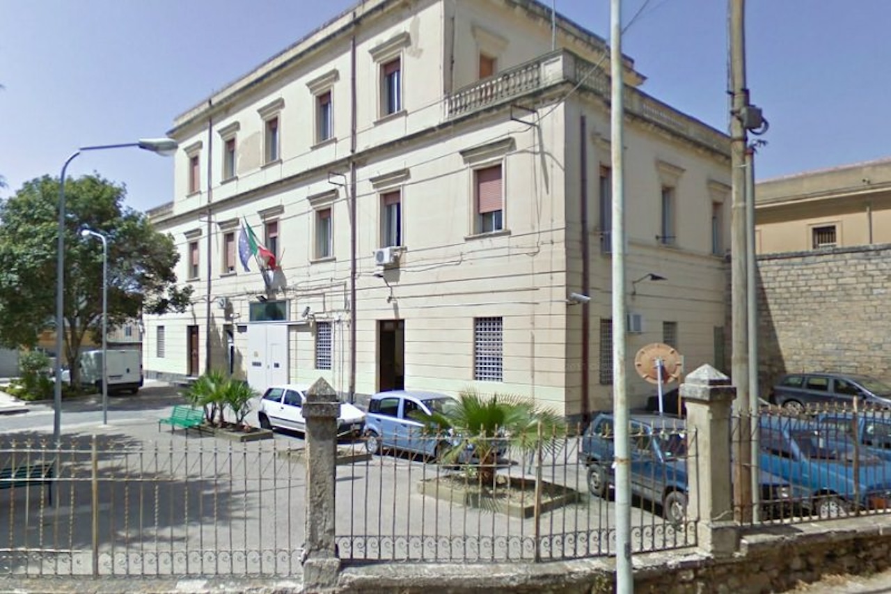 Incendio nel carcere minorile Malaspina di Palermo: nove persone soccorse, due in ospedale