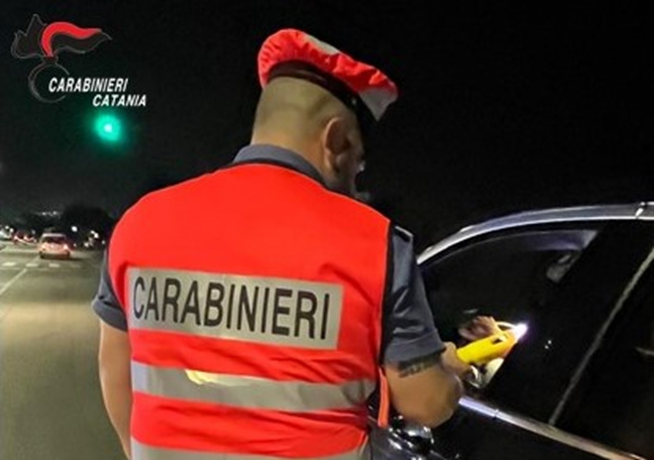 Randazzo, schianto all’alba e un ferito: 35enne denunciato, cosa scoprono i carabinieri
