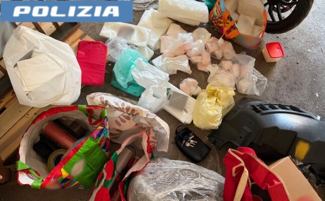 Catania, scoperto deposito con oltre 3,5 chili di cocaina: arrestato 59enne