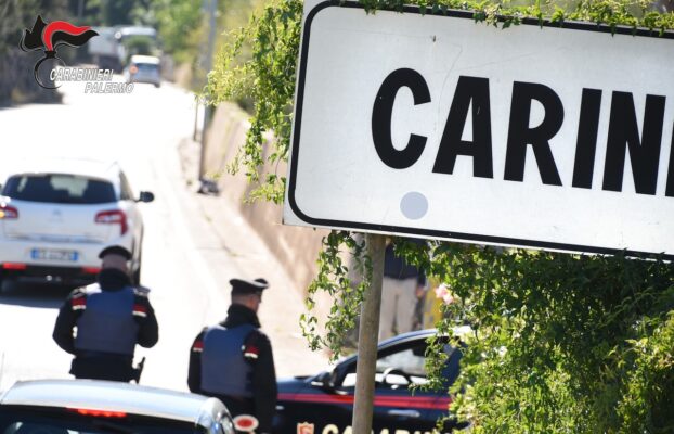 Carini, aggredisce la madre per ottenere soldi e si scaglia contro i Carabinieri: arrestato 31enne