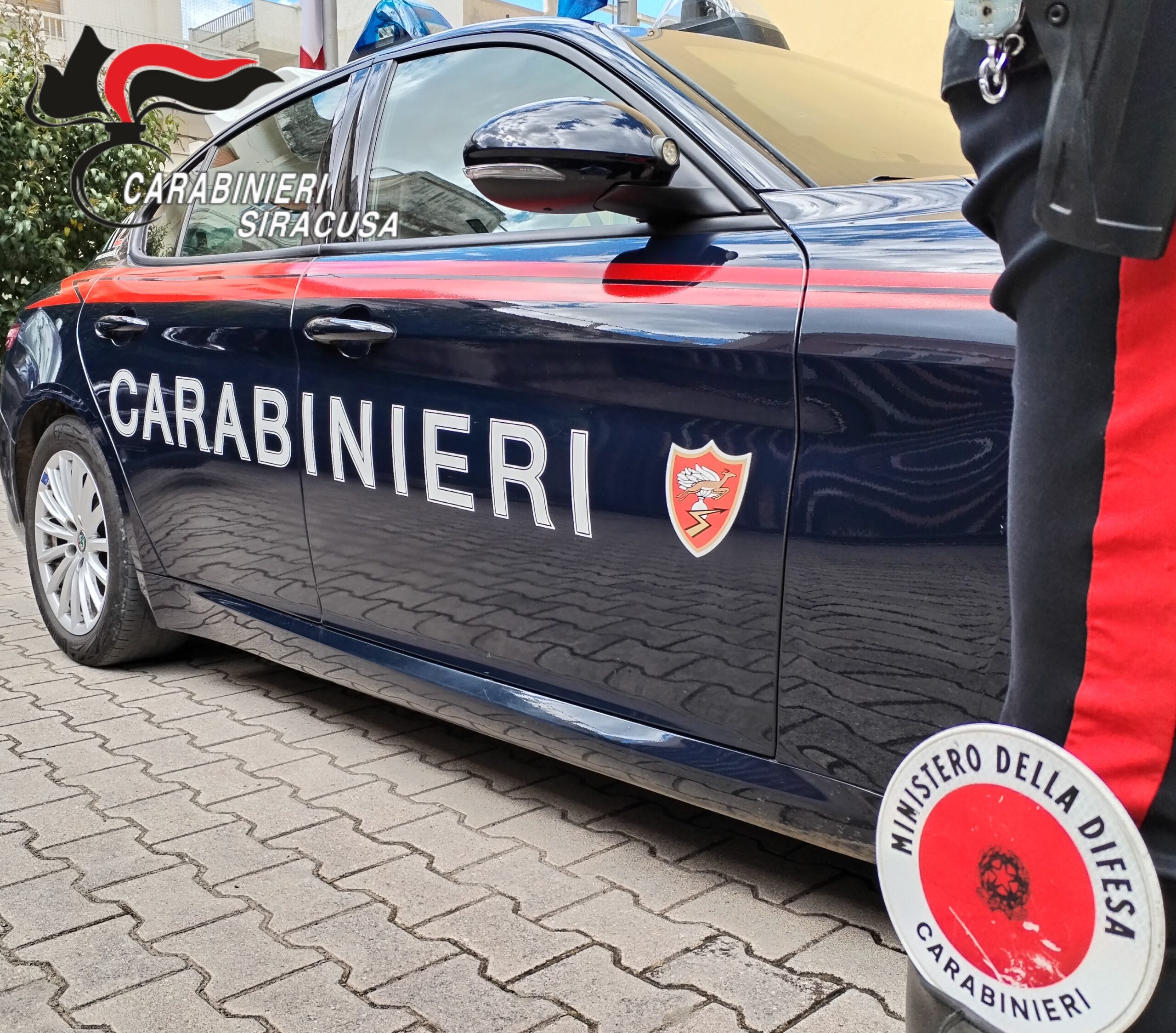 Traffico di droga e armi nel Siracusano: due uomini finiscono in carcere