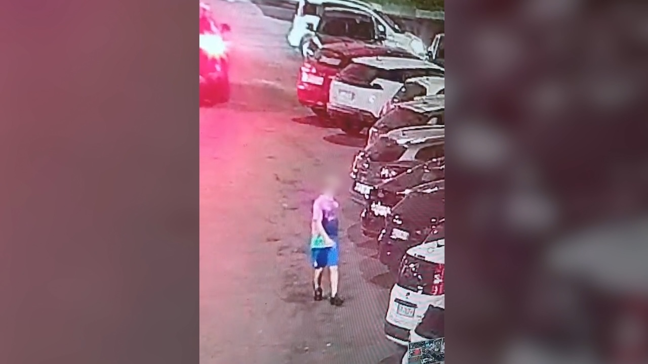 Catania, parcheggiatore abusivo sorpreso in piazza Borsellino: era evaso dai domiciliari, arrestato