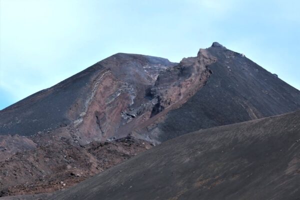 Colpito da un fulmine durante un’escursione sull’Etna: morto 30enne