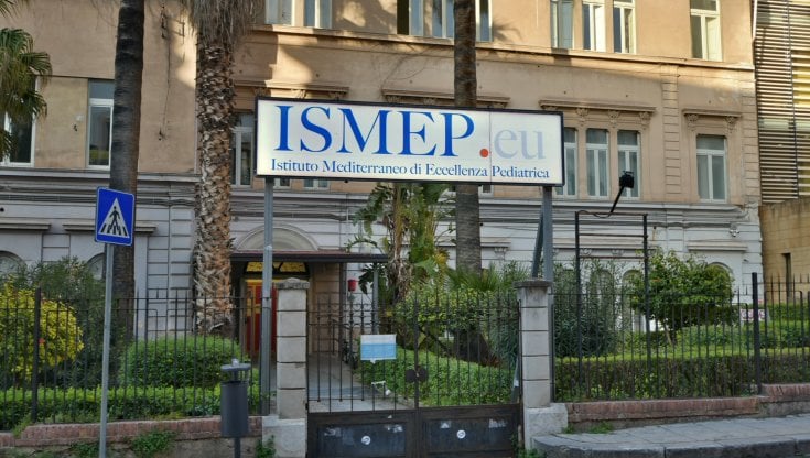 Tragedia a Palermo, bambina muore per sospetta difterite: non era vaccinata, disposta l’autopsia