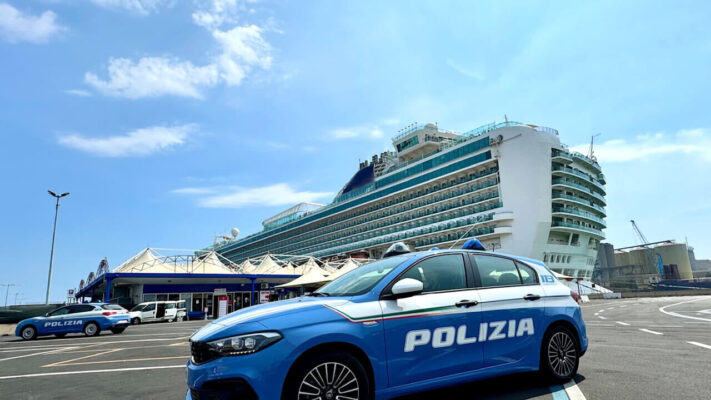 Palermo, telai contraffatti e documenti “clonati”: due denunce e sequestrate auto di lusso destinate al mercato nero in Tunisia – VIDEO