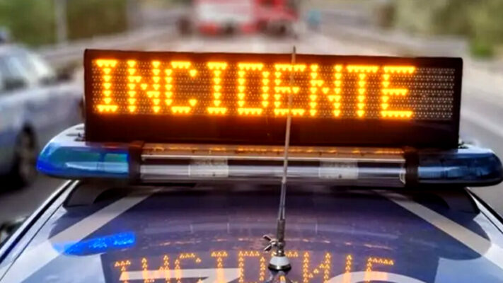 Incidente sulla Tangenziale di Catania, scontro tra un’auto e una moto: un ferito