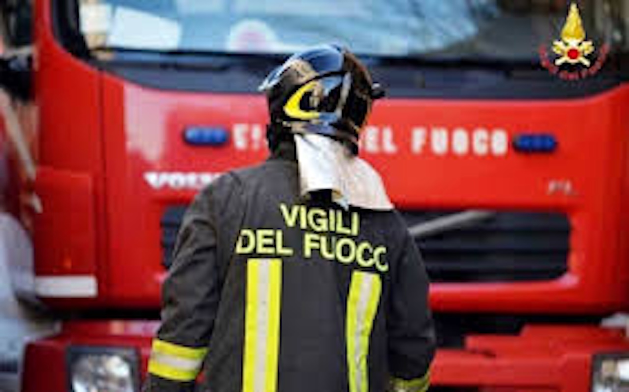 Principio d’incendio in una casa di Riposto: all’interno una giovane donna trovata morta