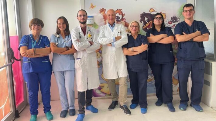 Caltagirone, rara sindrome iperinfiammatoria in una bambina di 10 anni: diagnosi e trattamento tempestivi