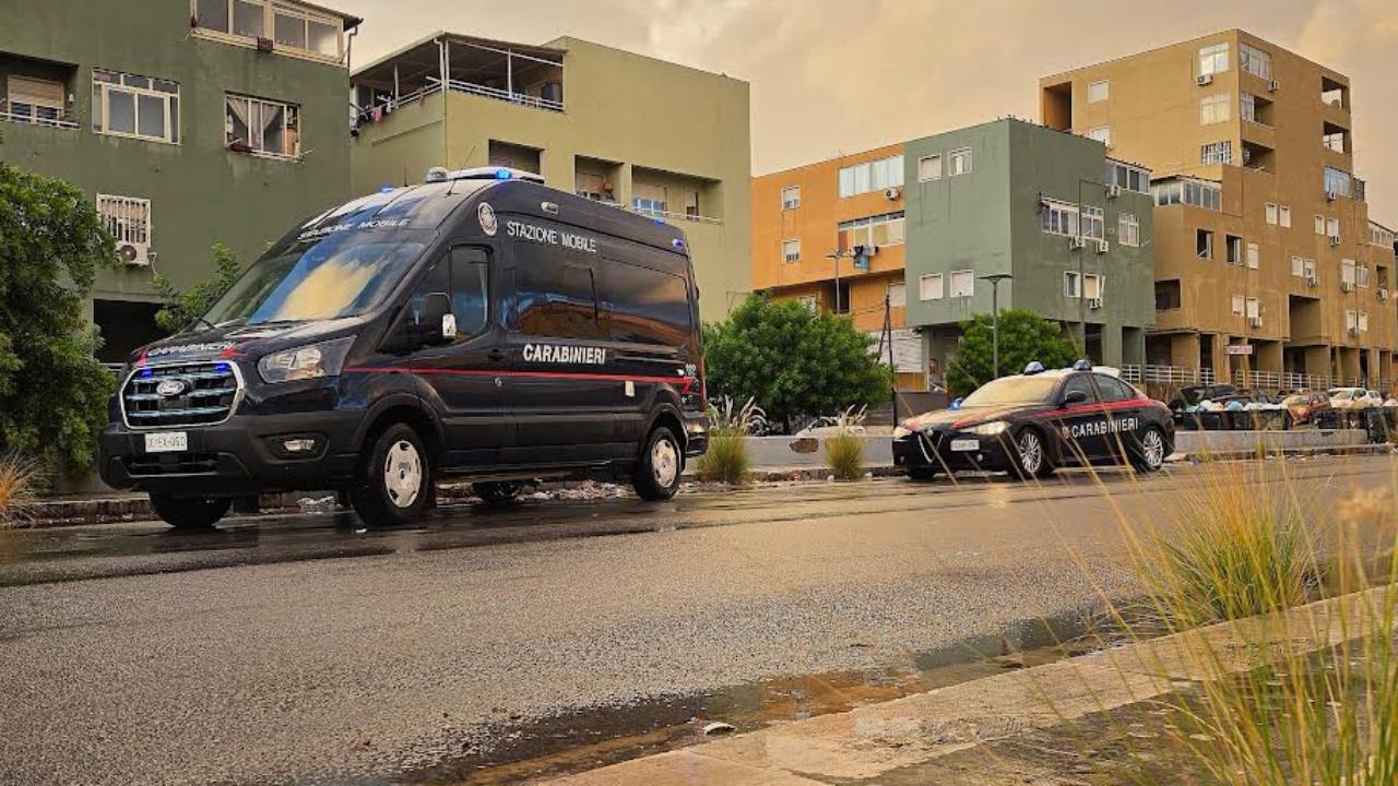 Controlli allo Zen di Palermo: droga, munizioni e attività commerciali irregolari