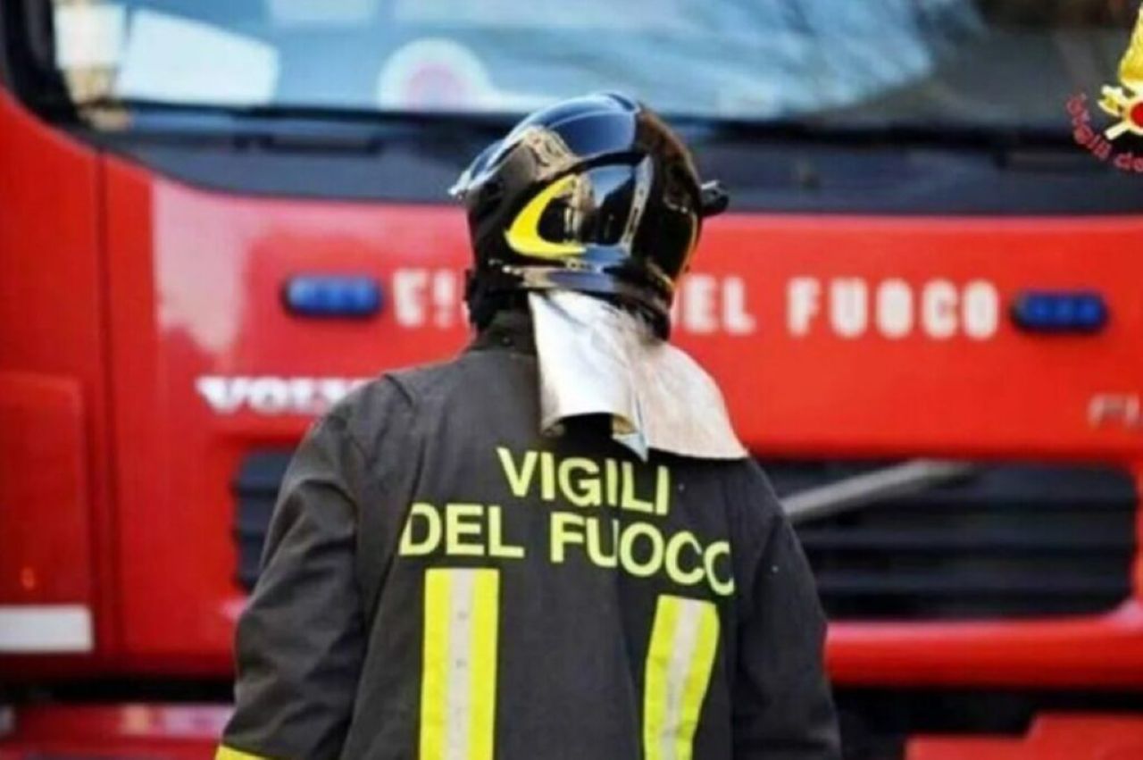 Tragedia ad Agrigento, uomo di 74 anni trovato morto in casa: indagini in corso