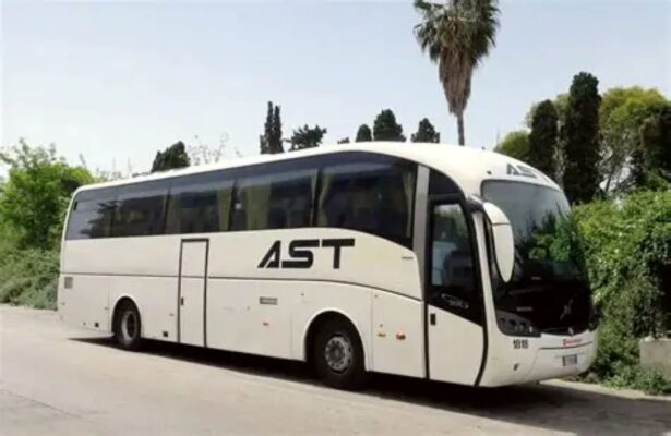 Carlentini, svuotano il serbatoio di un autobus dell’Ast: caccia ai “ladri di gasolio”
