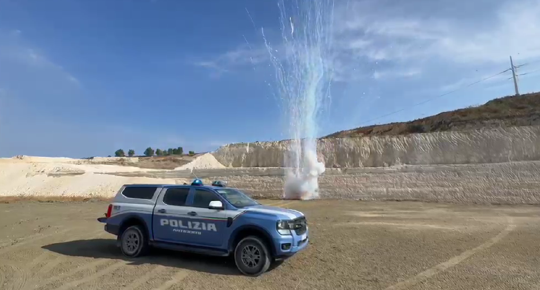 Catania, 200 chili di fuochi d’artificio pronti sul terrazzo: blitz a San Cristoforo prima dello spettacolo abusivo