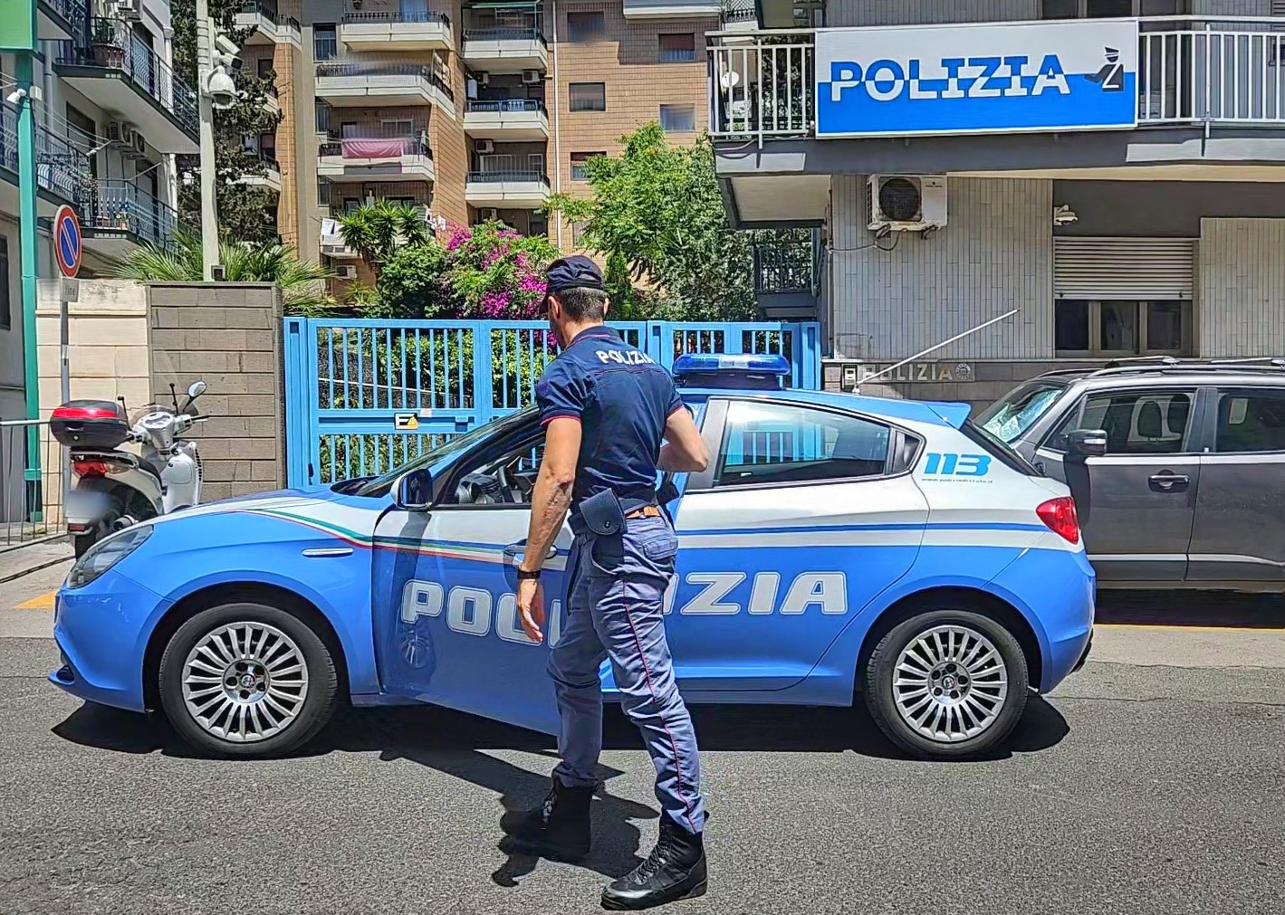 Catania, ruba all’interno di sei auto in sosta nella zona di Ognina: denunciato ladro seriale 42enne