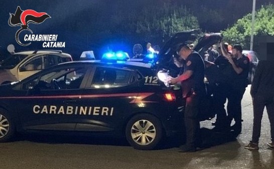 Raffica di controlli a Paternò, oltre 11mila euro di multe: mezzi fermati e sequestrati
