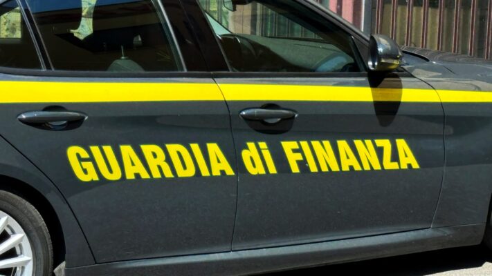 Barcellona Pozzo di Gotto, oltre 15mila prodotti irregolari e lavoratori “in nero” – VIDEO